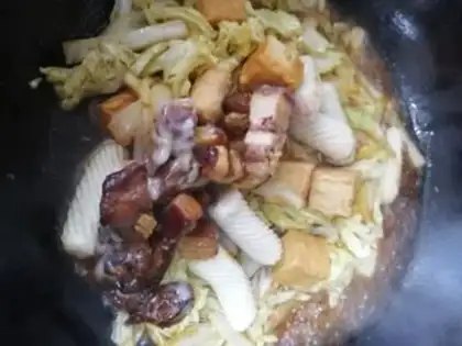 Make Cracker stew, pink cabbage step 6
