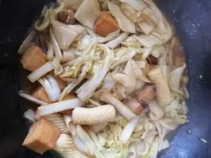 Make Cracker stew, pink cabbage step 8