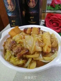Make Cracker stew, pink cabbage step 11