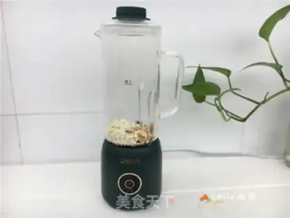 Make Red-tree walnut rice step 2