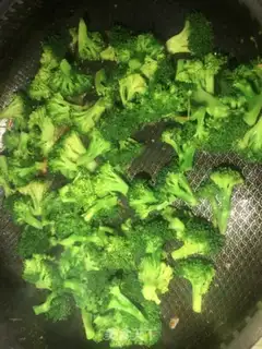 Make Shrimp pasta step 7