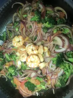 Make Shrimp pasta step 8