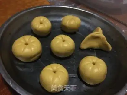 Make Soft pumpkin step 1