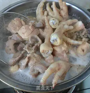 Make A halogened chicken claw step 2
