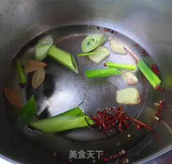 Make A halogened chicken claw step 3