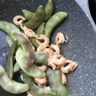 Make Pretzels with sweet shrimp step 6