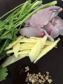 Make Fresh fish porridge step 1