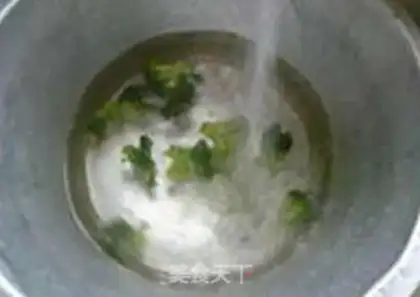 Make Orchid toad soup step 2