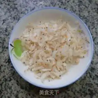 Make Shrimp melon soup step 1
