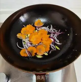 Make Onion carrot fried eggs step 5