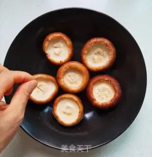 Make A mushroom step 5