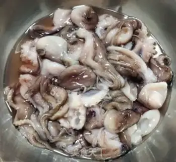 Make Red octopus step 0