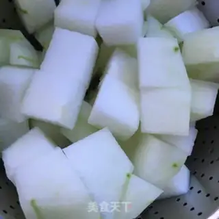 Make Poonmelon seameal soup step 3