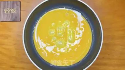 Make Scrambled eggs step 3