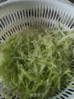 Make Japanese cabbage salad step 3