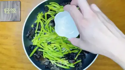 Make Scrambled eggs step 5