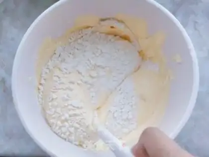 Make Swing horse cake step 8