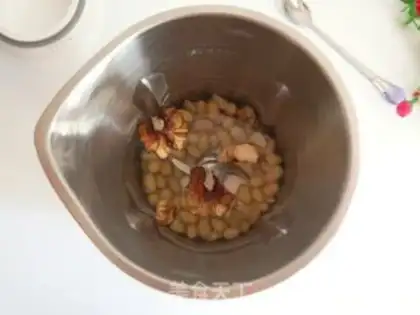 Make walnut soy step 4