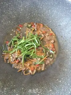 Make The pepper pigeon noodle step 12
