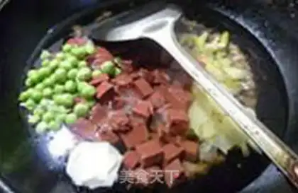 Make Green beans, spicy goose step 6