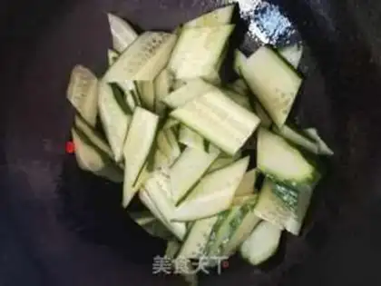 Make Pelican cucumber step 2