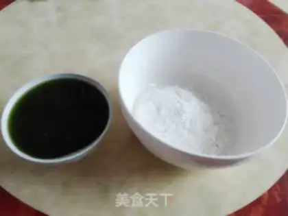 Make cucumber juice pea powder step 1