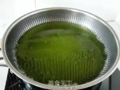 Make cucumber juice pea powder step 2