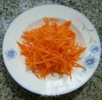 Make The green bean sprouts with yellow flower step 2