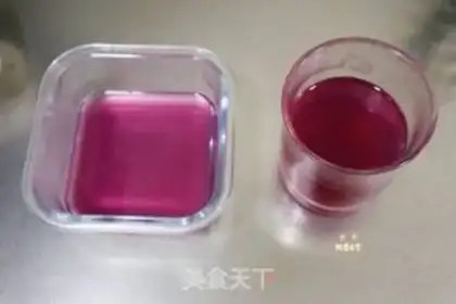 Make Red grapes on the net step 3