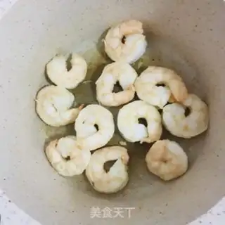 Make Tomato shrimp pasta step 5