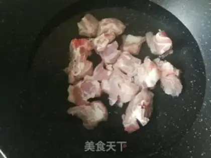 Make Breathbone soup step 1