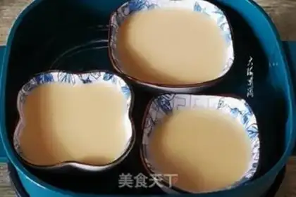 Make Yogurt cake step 3