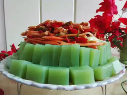 Make cucumber juice pea powder step 10