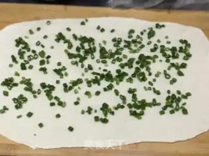 Make Mini onion roll step 2