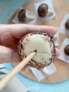 Make Simulating mushrooms step 11