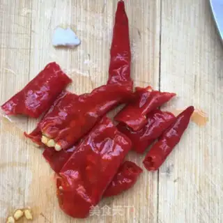 Make Pyramids and crabs step 1