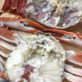 Make Pyramids and crabs step 3