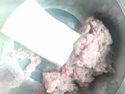 Make Tofuball soup step 1