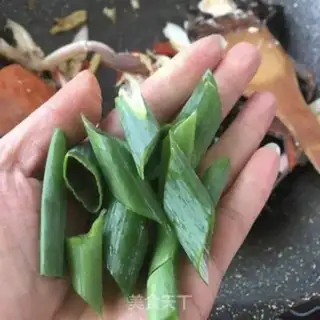 Make Pyramids and crabs step 10