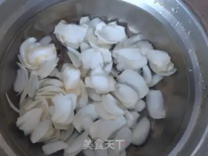 Make Lily
