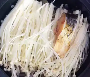 Make Strawfish tofu step 5