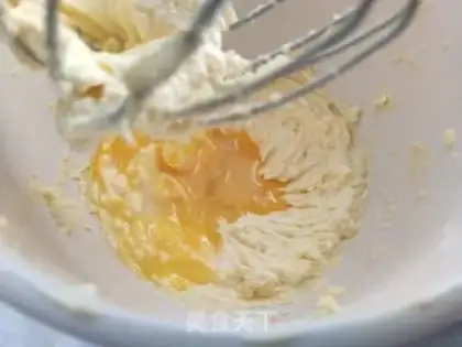 Make Shield cookies step 4
