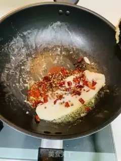 Make Spicy cucumber fish step 4