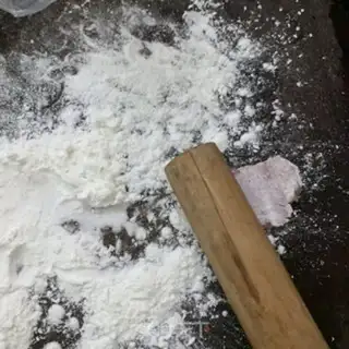 Make The cold hands and the meat step 1