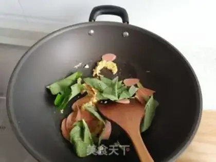Make Ham sausage and rice powder step 5