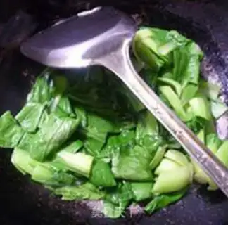 Make A green egg with pastry step 8