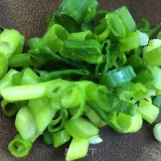 Make Smelt egg dumpling soup step 2