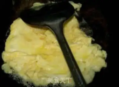 Make Crab fried eggs step 4