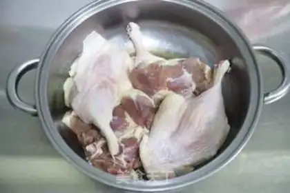 Make A beer and duck stew step 0