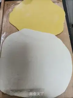 Make Pumpkin rolls step 9